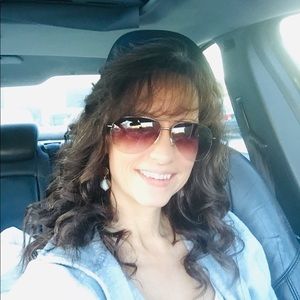 Meet your Posher, Robin